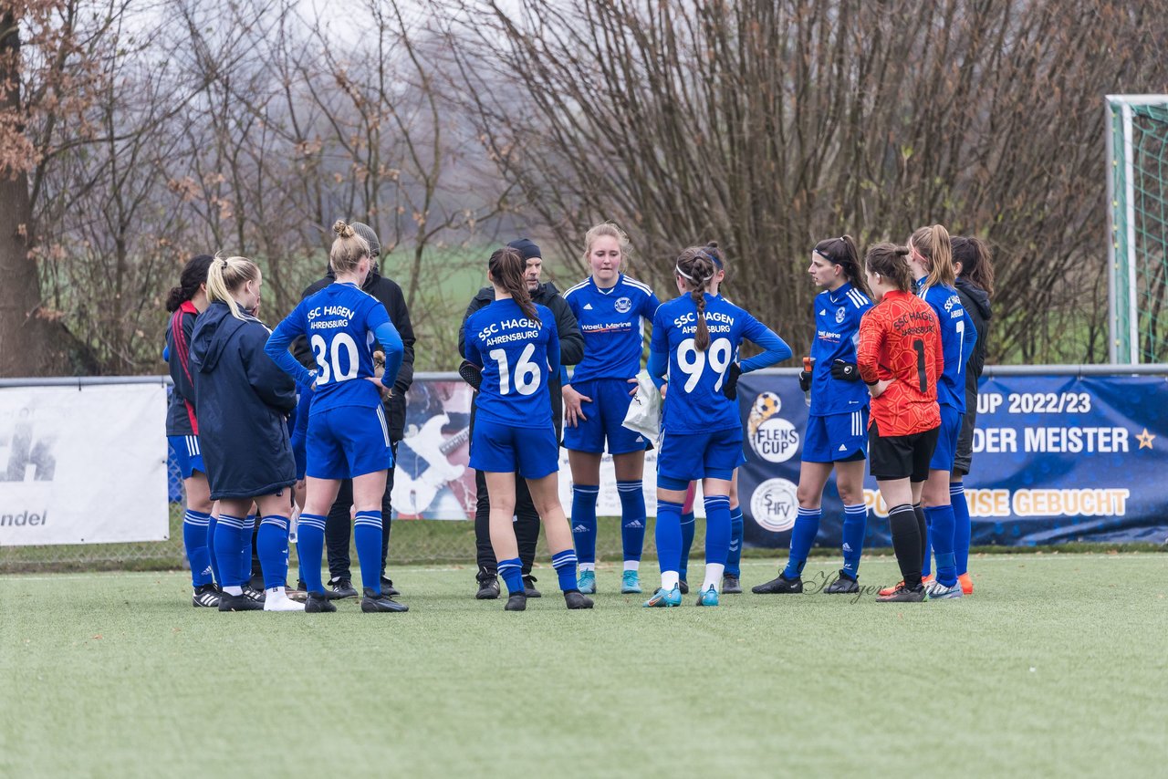 Bild 470 - F SSC Hagen Ahrensburg - SV Frisia Risum-Lindholm : Ergebnis: 1:2